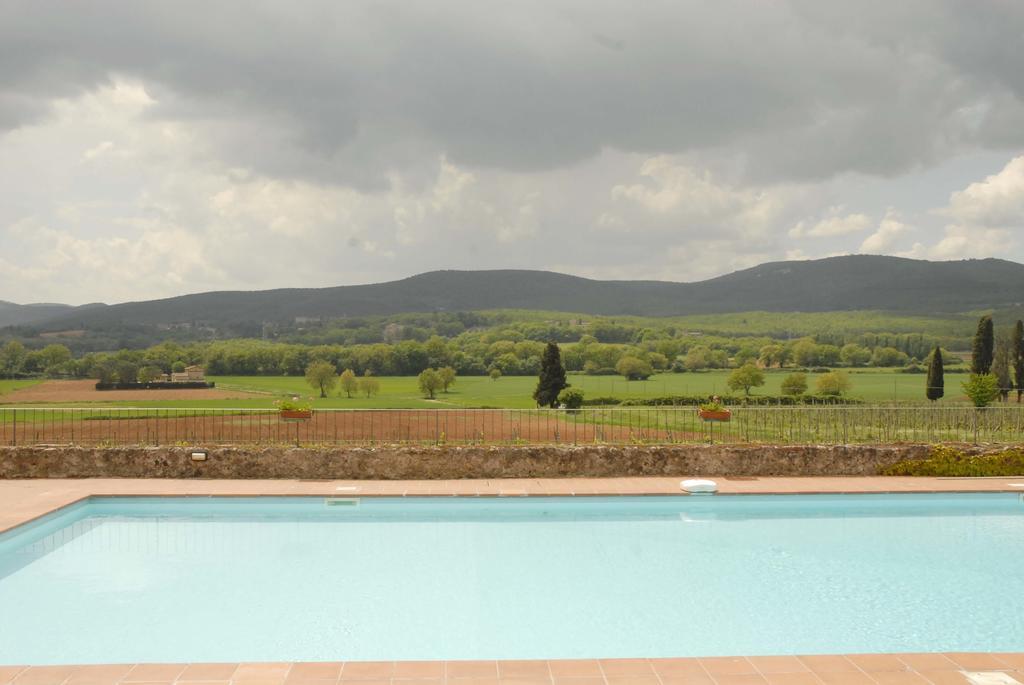 Relais Borgo Di Toiano Guest House โซวิชิลเล ภายนอก รูปภาพ
