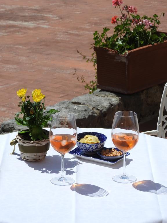 Relais Borgo Di Toiano Guest House โซวิชิลเล ภายนอก รูปภาพ