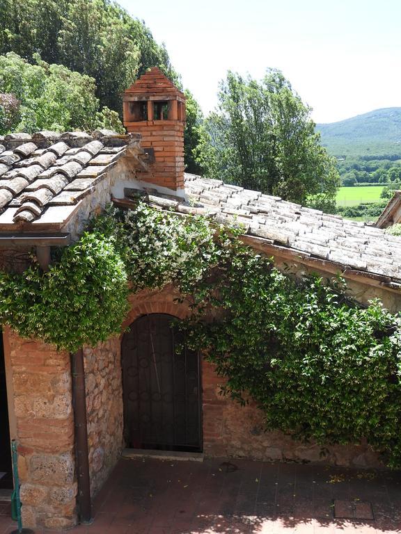 Relais Borgo Di Toiano Guest House โซวิชิลเล ภายนอก รูปภาพ