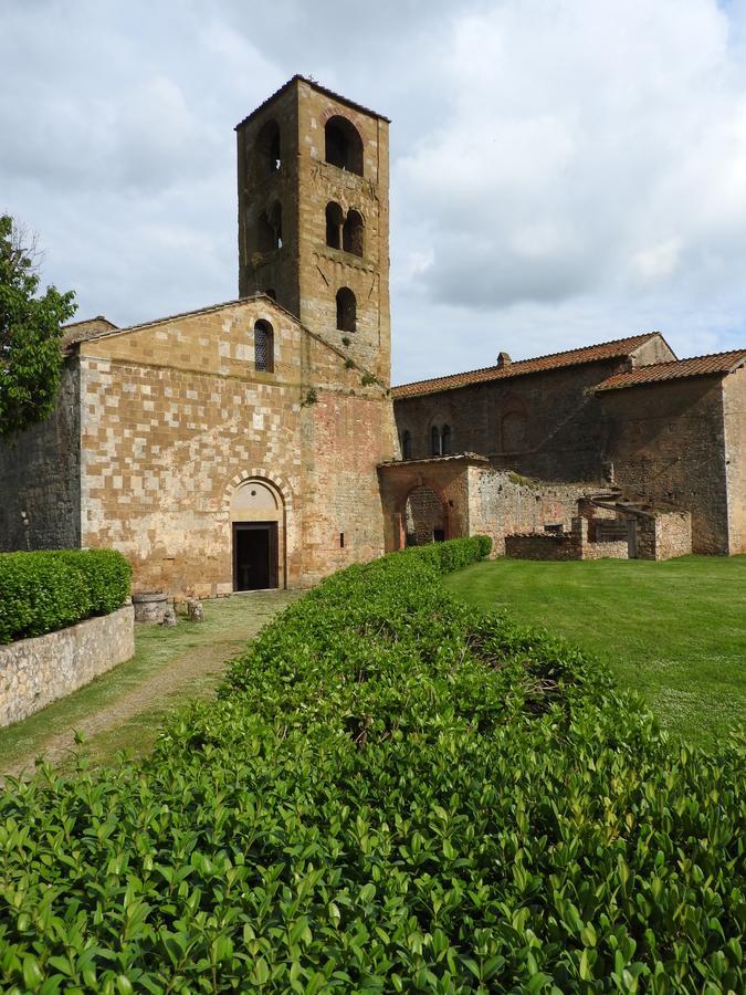 Relais Borgo Di Toiano Guest House โซวิชิลเล ภายนอก รูปภาพ