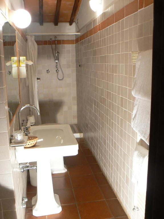 Relais Borgo Di Toiano Guest House โซวิชิลเล ห้อง รูปภาพ